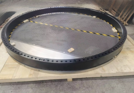 Xiamen Sunshine Supply 2 ss304 Φ 1960 * 30mm tube sheet and girth flange for Middle Eastern customers for heat exchanger maintenance projects